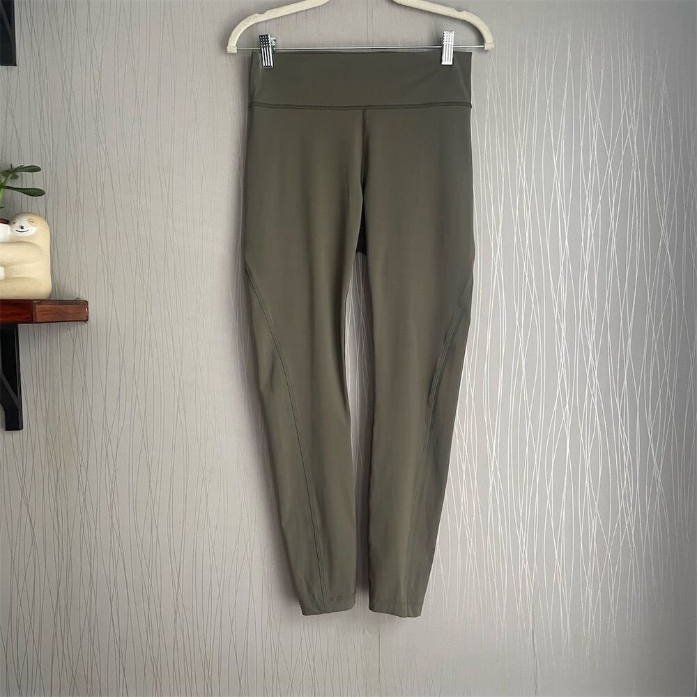 Outdoor Voices Women's Leggings Size M Moss Green Workout Casual Wear